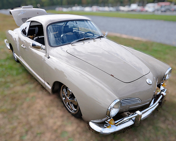 Beige Ghia