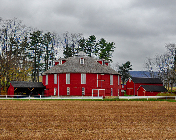 Neffs Round Barn