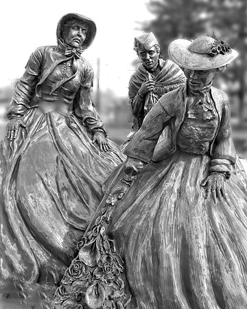 Emma, Sophie and Elizabeth - The Beginning of Memorial Day