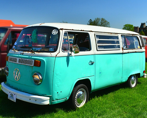 73 VW Bus